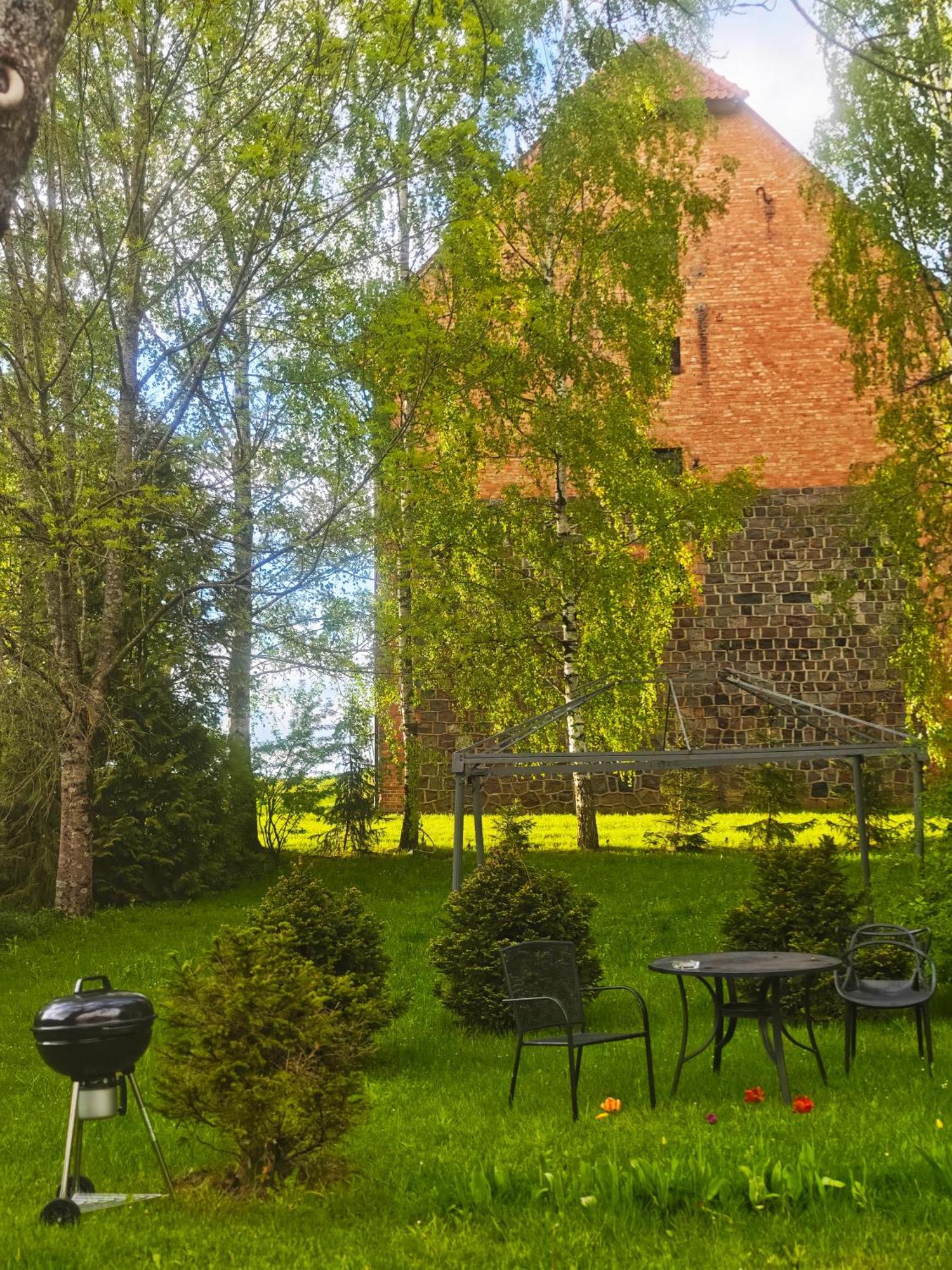 Maison d'hôtes Dom Ogrodnika à Biala Olecka Extérieur photo